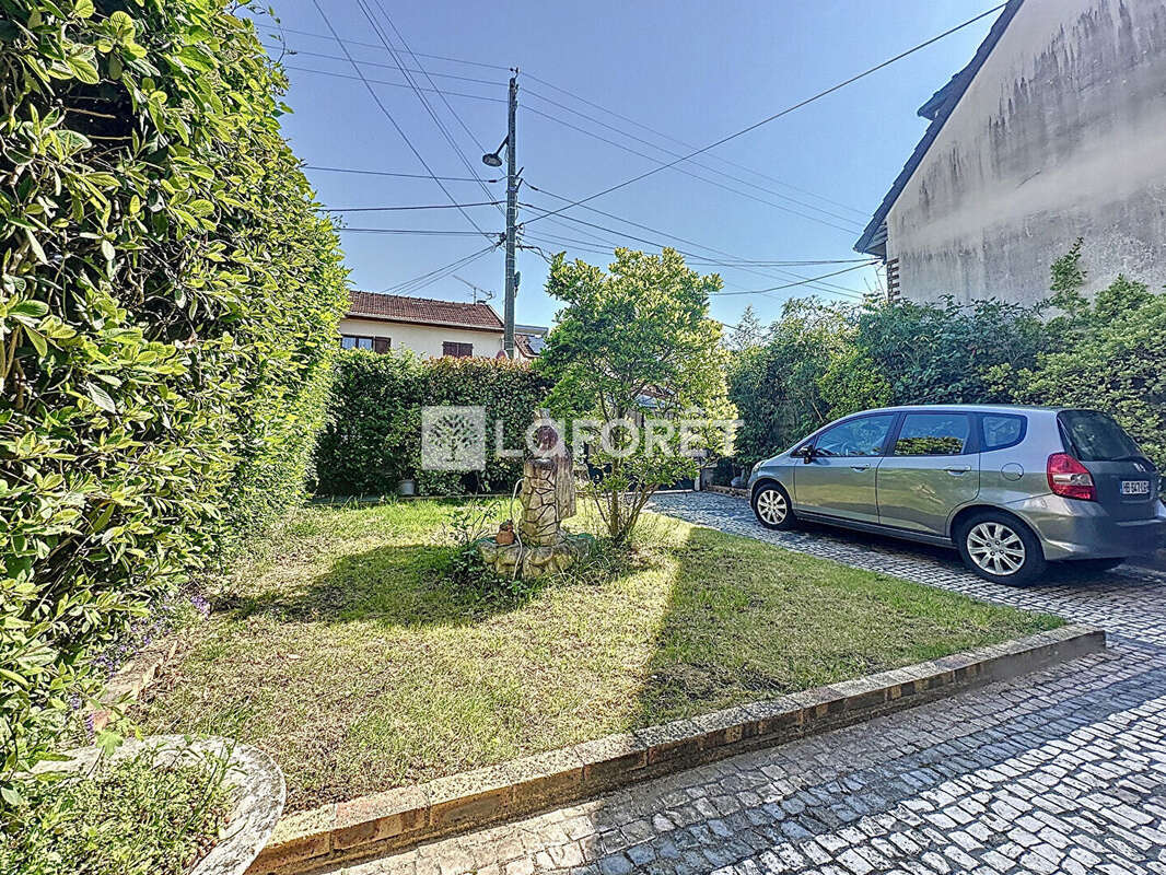 Maison à CHAMPIGNY-SUR-MARNE