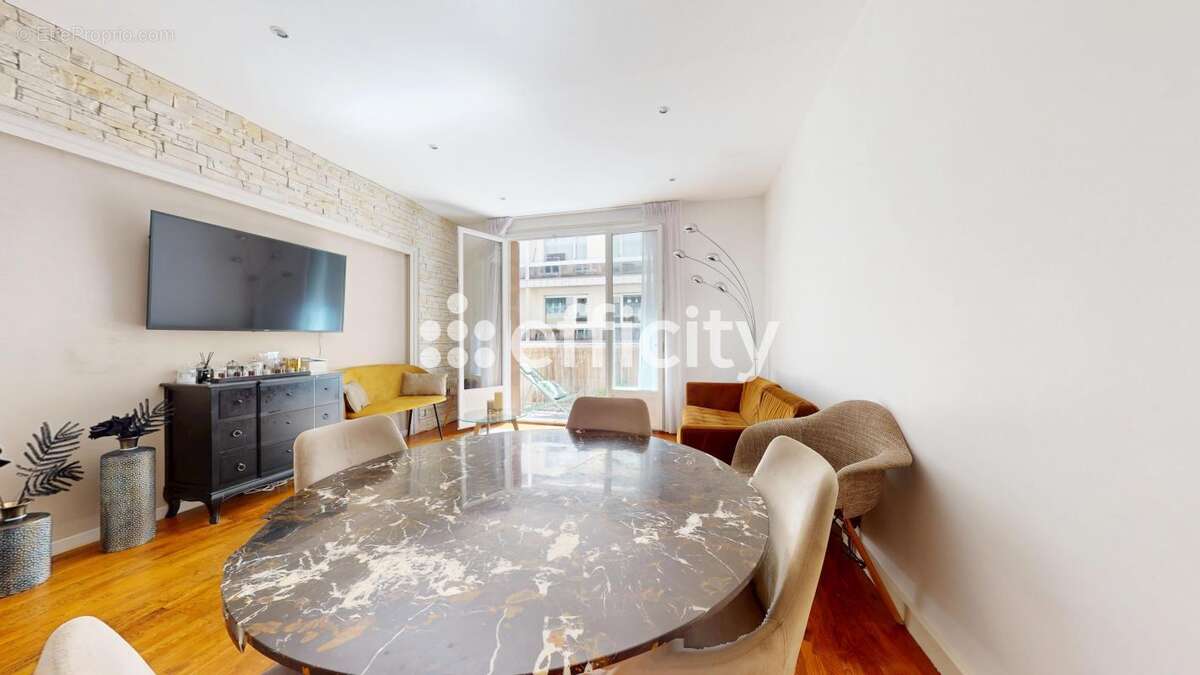 Appartement à LYON-6E