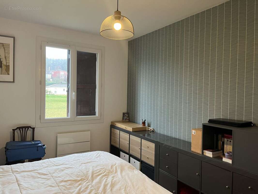 R+1 - Chambre 2 - Maison à SAINT-CERE