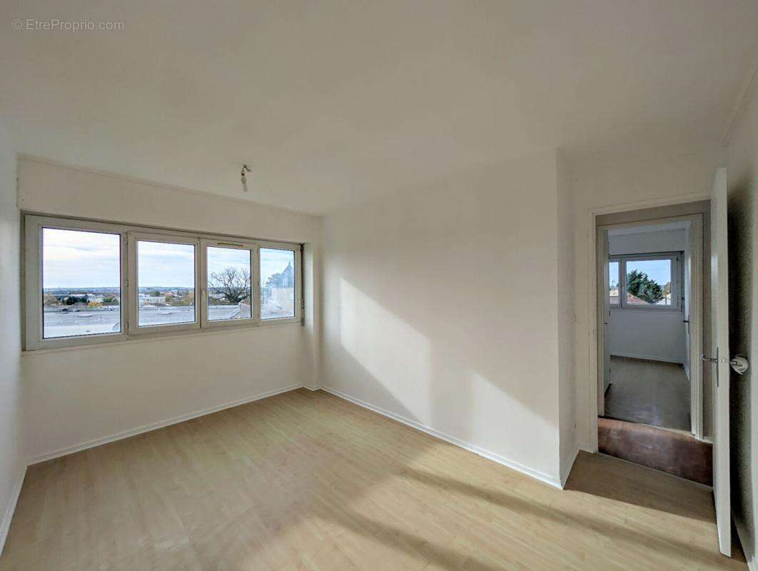 Appartement à COGNAC