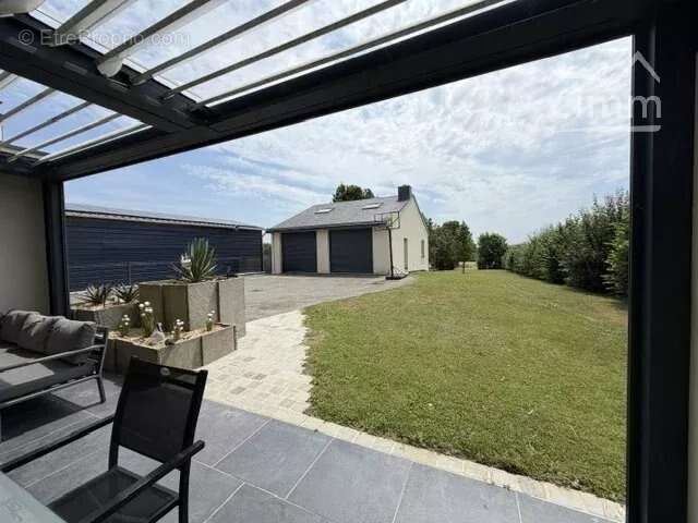 Maison 160 m² avec double garage de 100 m² - photo 15