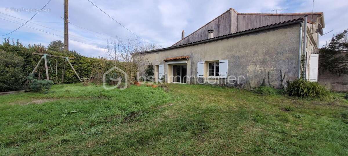 Maison à ARCES