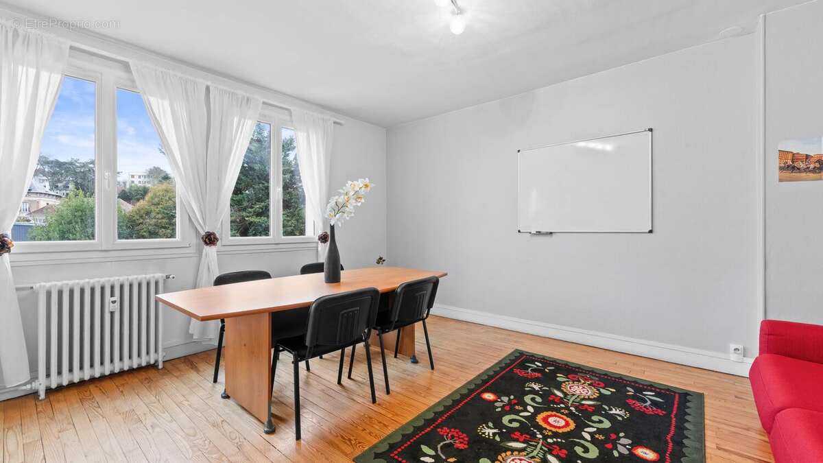 Appartement à VAUCRESSON
