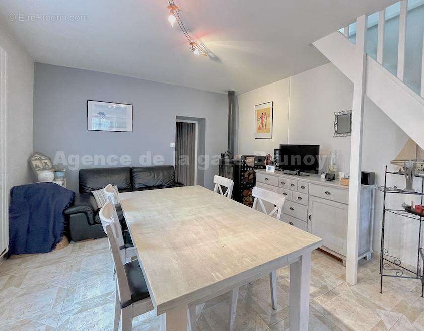 Sejour - Maison à BRUNOY