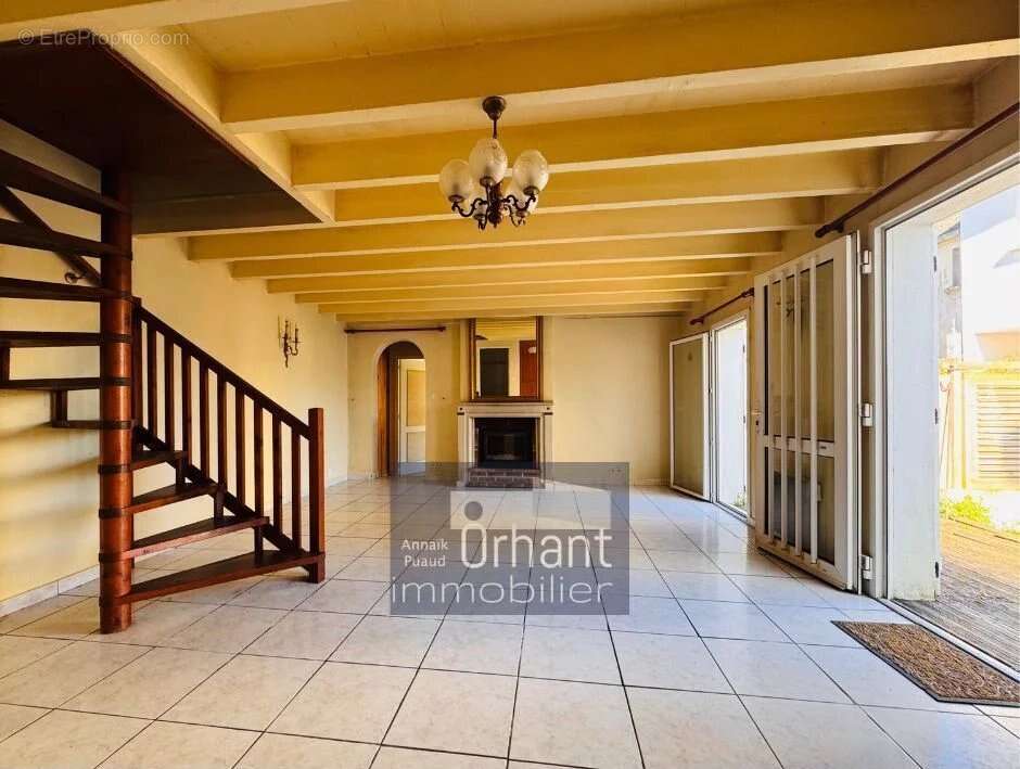 Maison à LOCMARIAQUER