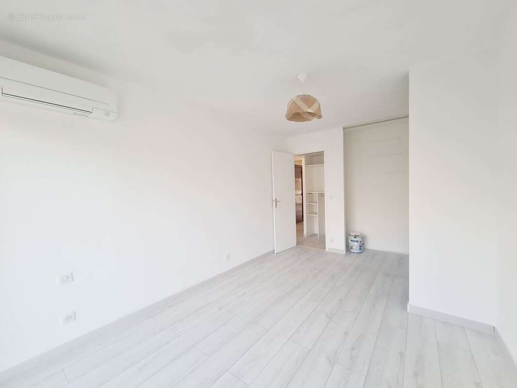 Appartement à LE CANNET