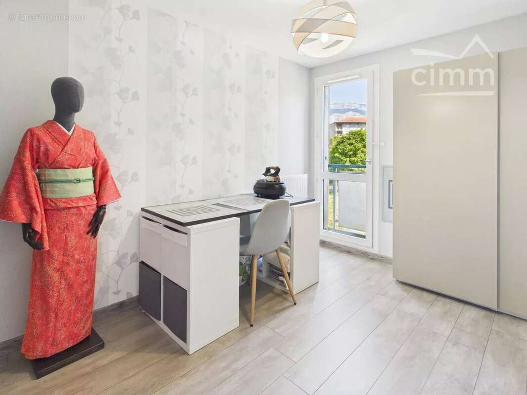 Appartement lumineux 4 pièces à Gières avec garage. - photo 9