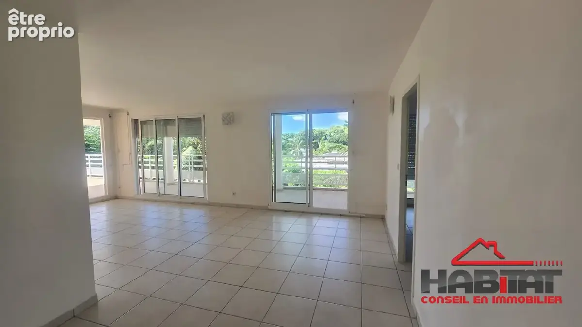 Appartement 4 pièces 100 m² à vendre à Le Lamentin (97232) - photo 2