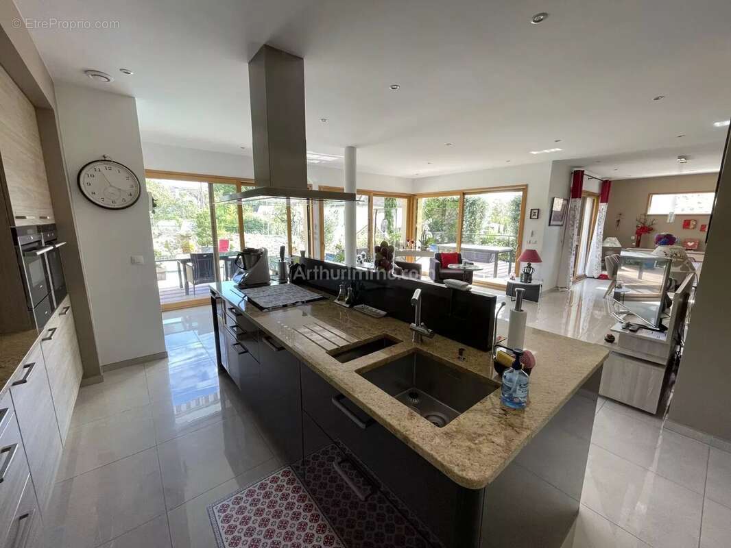 Maison à SOISY-SUR-SEINE