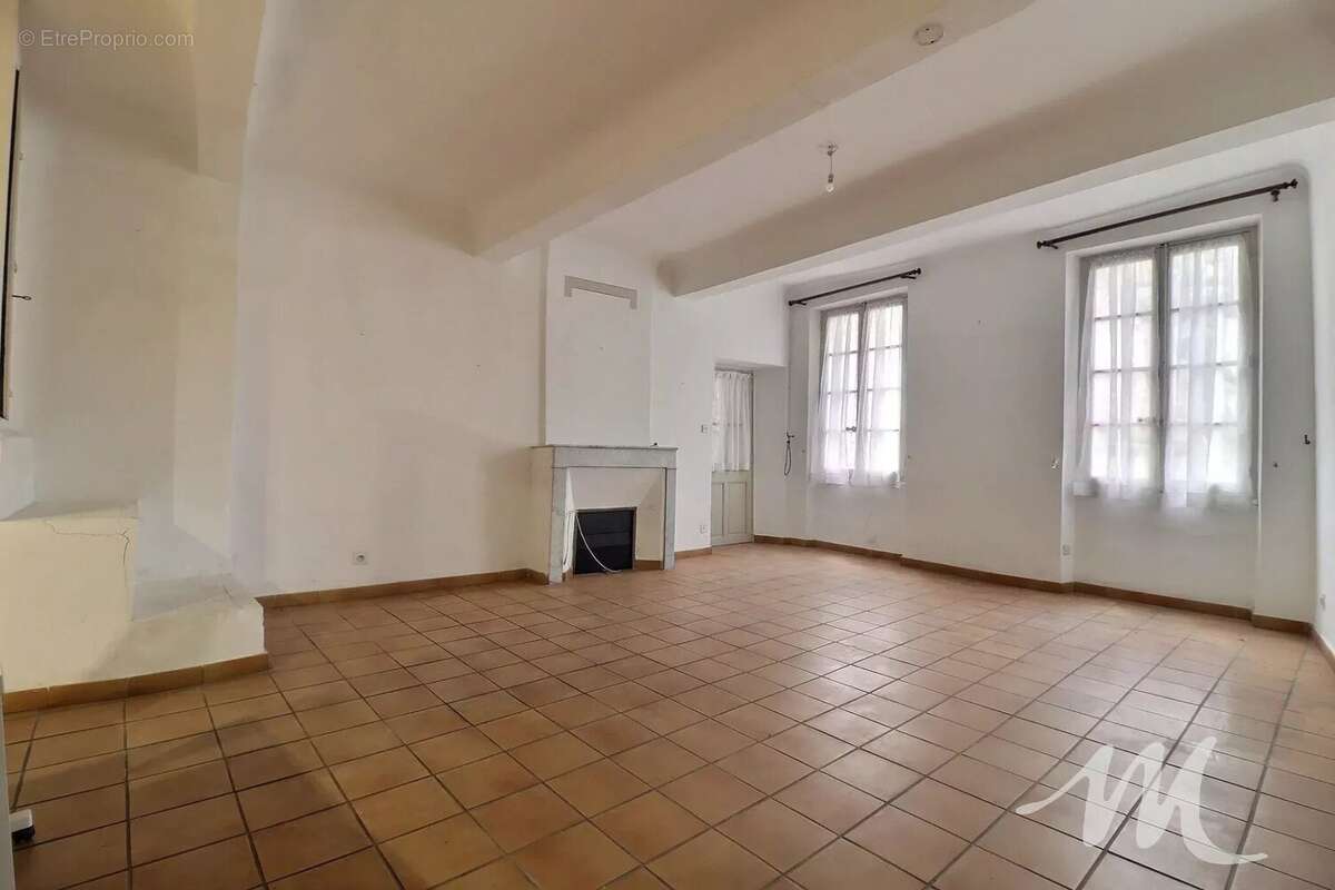 Appartement à BARJOLS