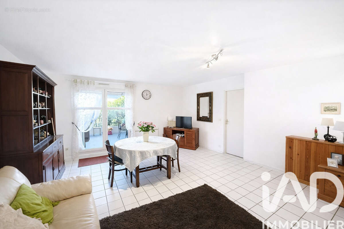 Photo 4 - Appartement à PIERREFITTE-SUR-SEINE