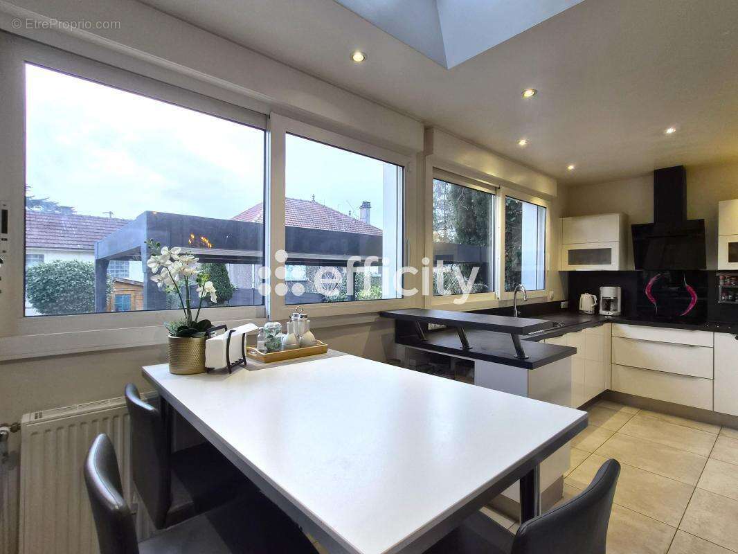 Maison à SAINT-PRIX