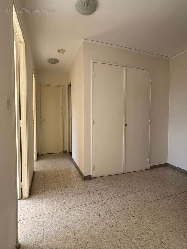 Appartement à MARSEILLE-8E