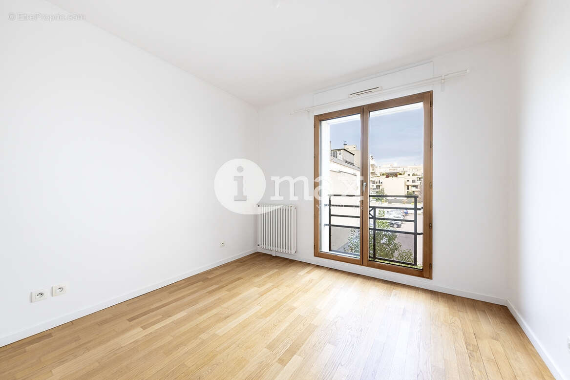 Appartement à LEVALLOIS-PERRET