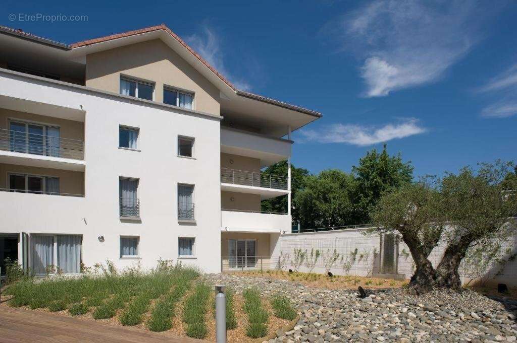 INVESTISSEMENT LOCATIF  Orthez  Résidence Seniors Domitys Les Clés d'Or  6,02 % de rentabilité - photo 12