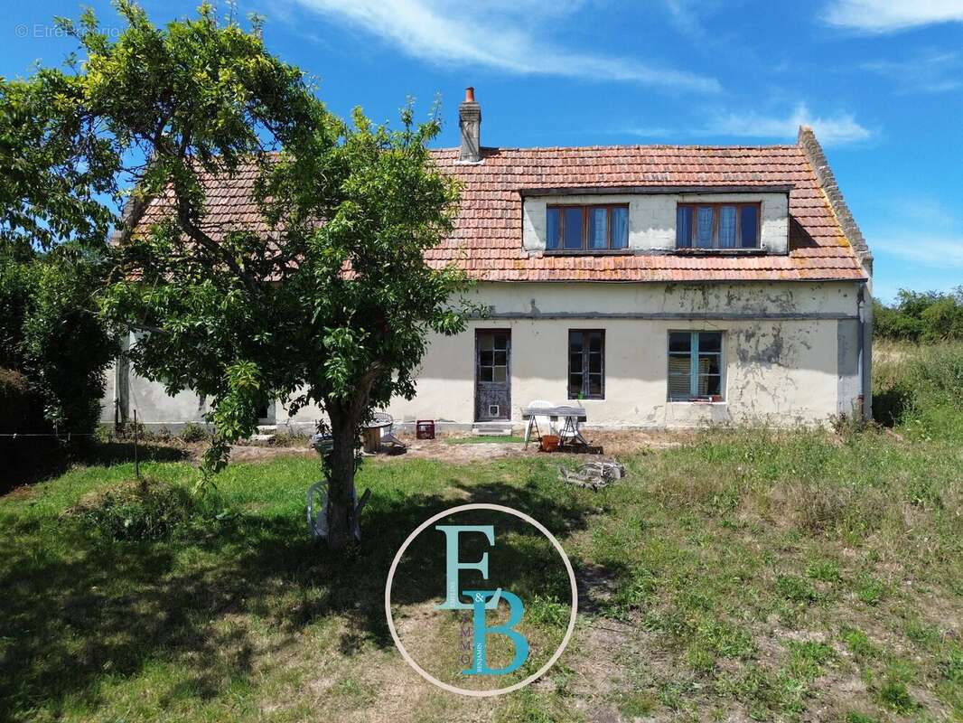 Maison t5 - 85m2 - photo 8