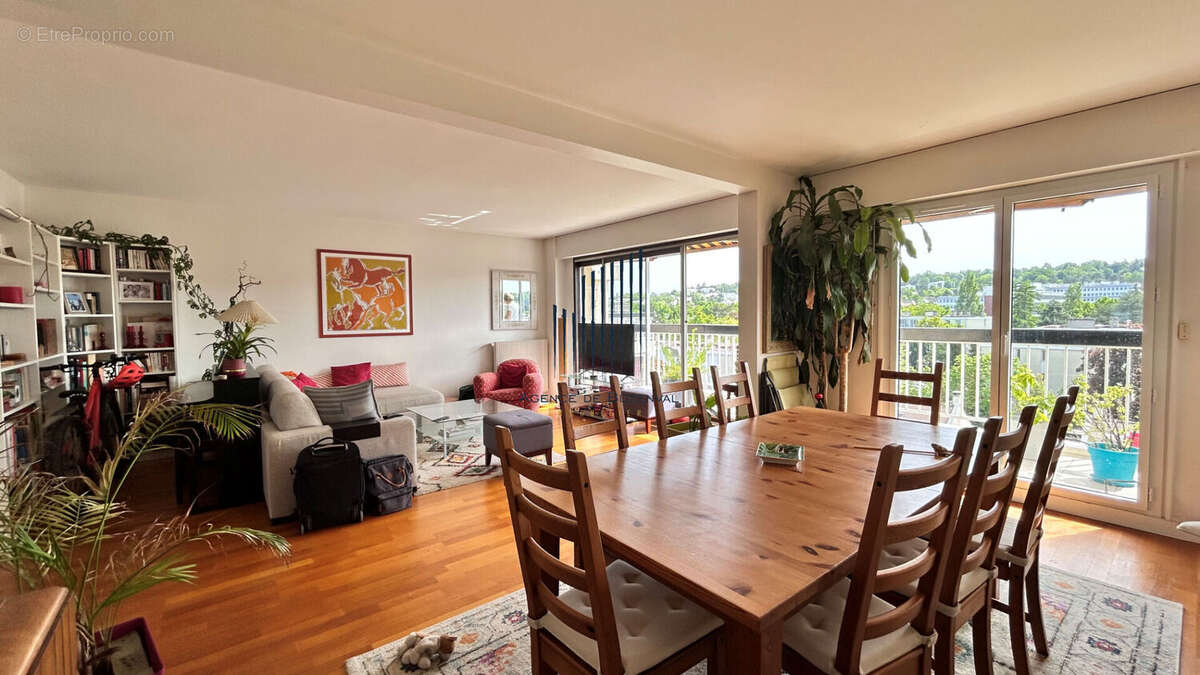 Appartement à RUEIL-MALMAISON