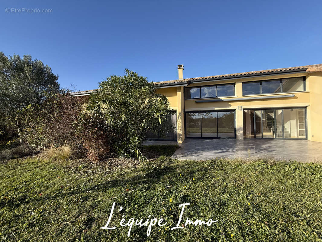 Maison à FONTENILLES