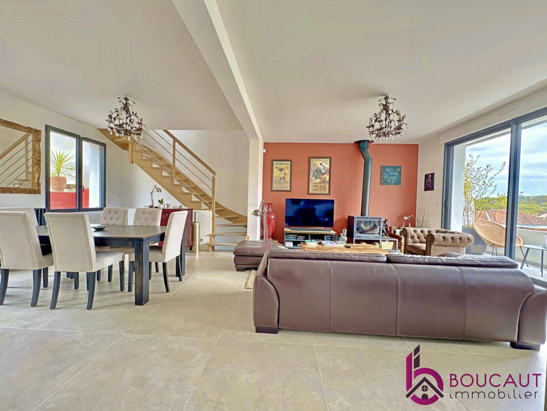 Maison à LE PLESSIS-ROBINSON