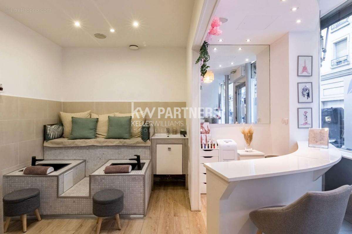 Commerce à PARIS-18E