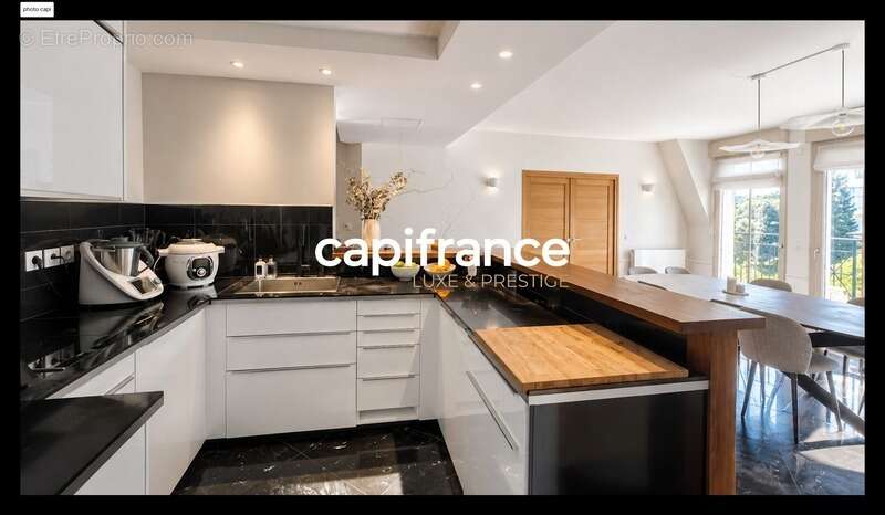 Appartement à LE PLESSIS-ROBINSON