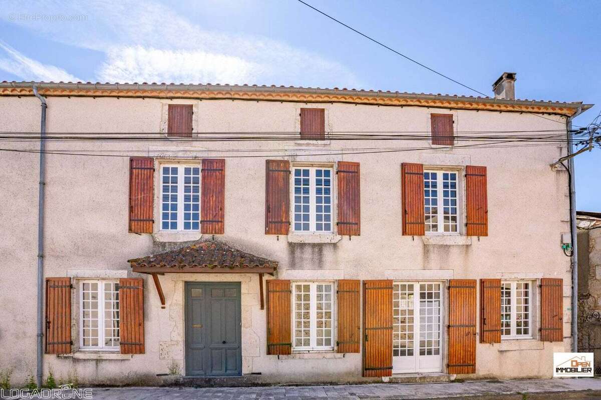 Maison à BUZET-SUR-BAISE
