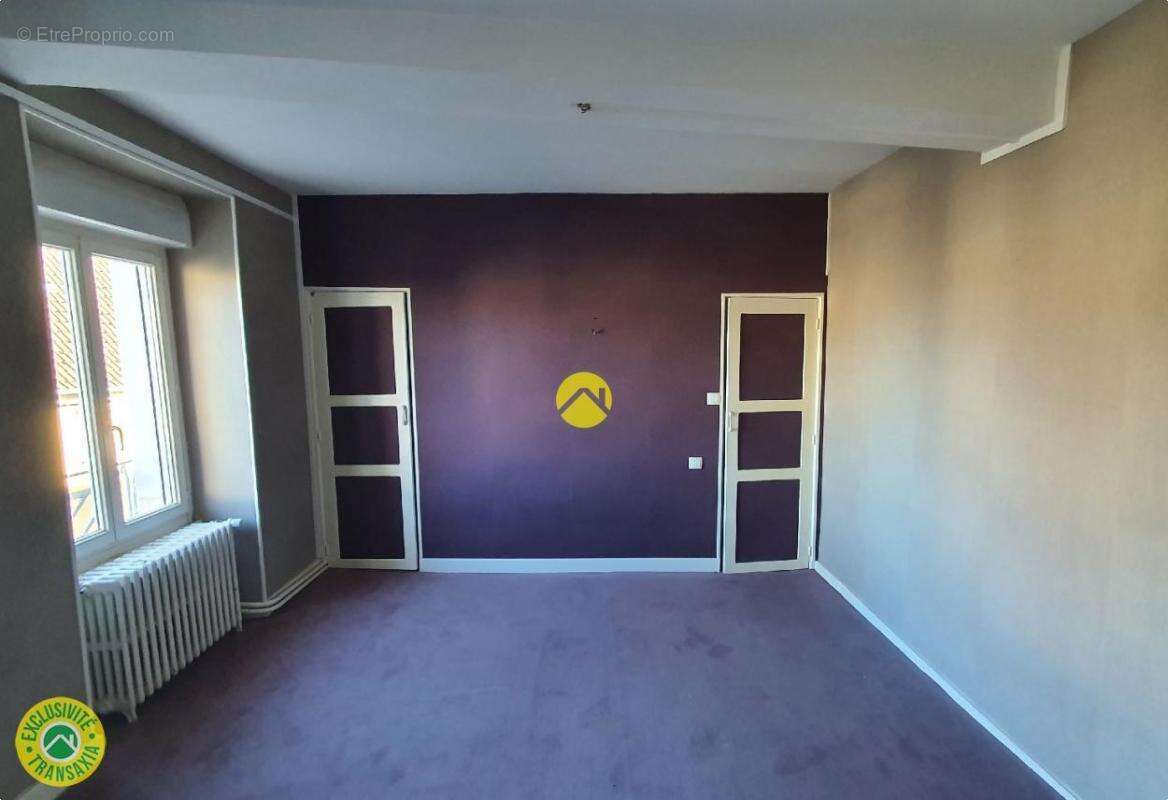 Commerce à AUZANCES