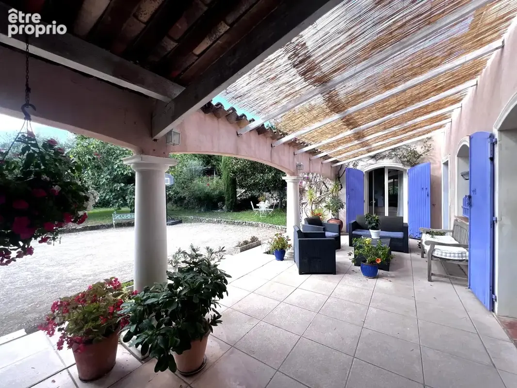 Maison 230 m² à Mougins  - photo 2