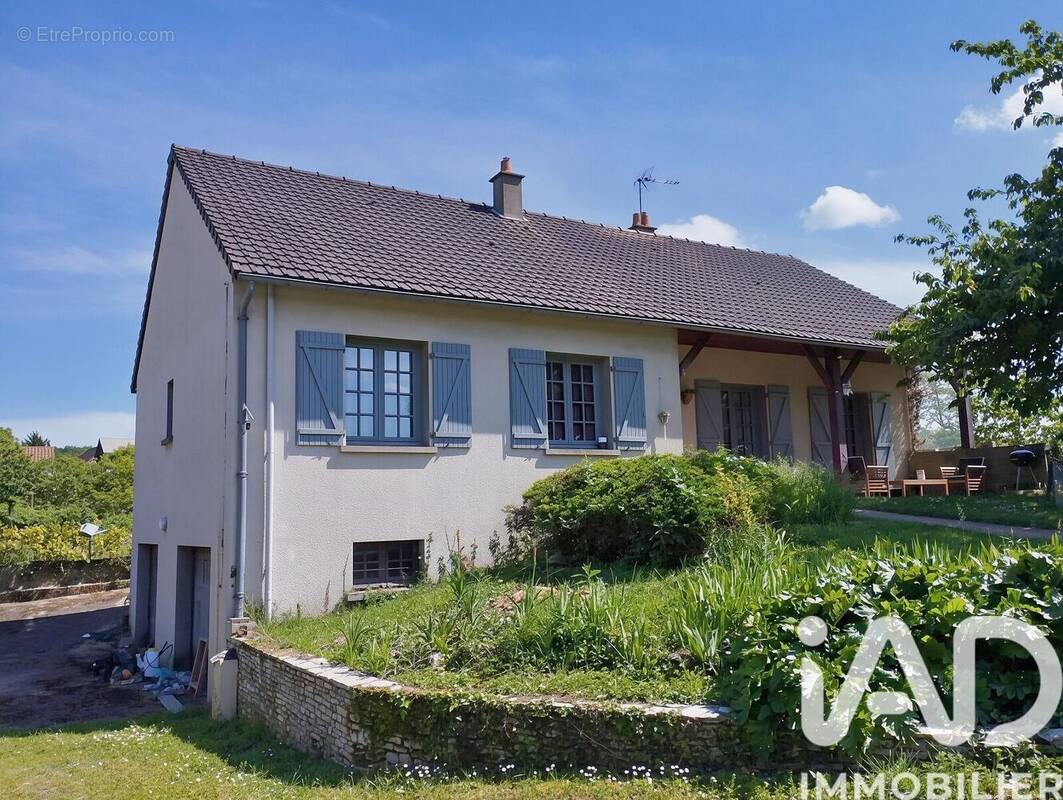 Photo 1 - Maison à INGRANDES