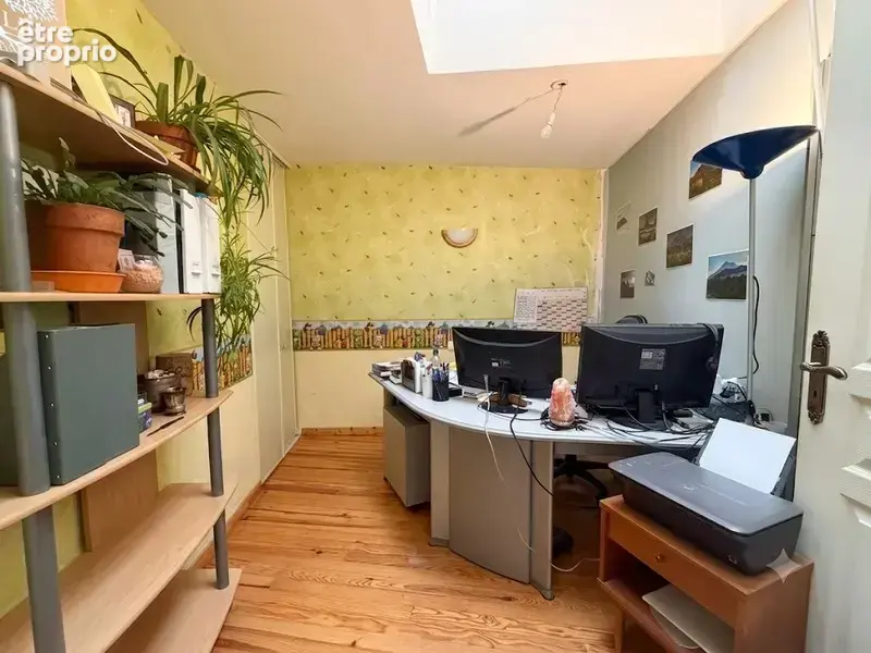  Maison à vendre à Manglieu – 162 m² habitables avec granges, 5 chambres, terrain et vue dégagée sur la nature - photo 7