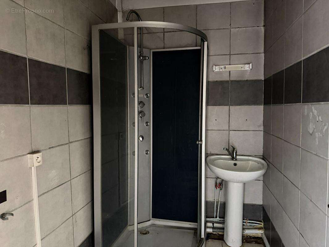 Immeuble Vierzon 2 pièce(s) 60 m2 - photo 6