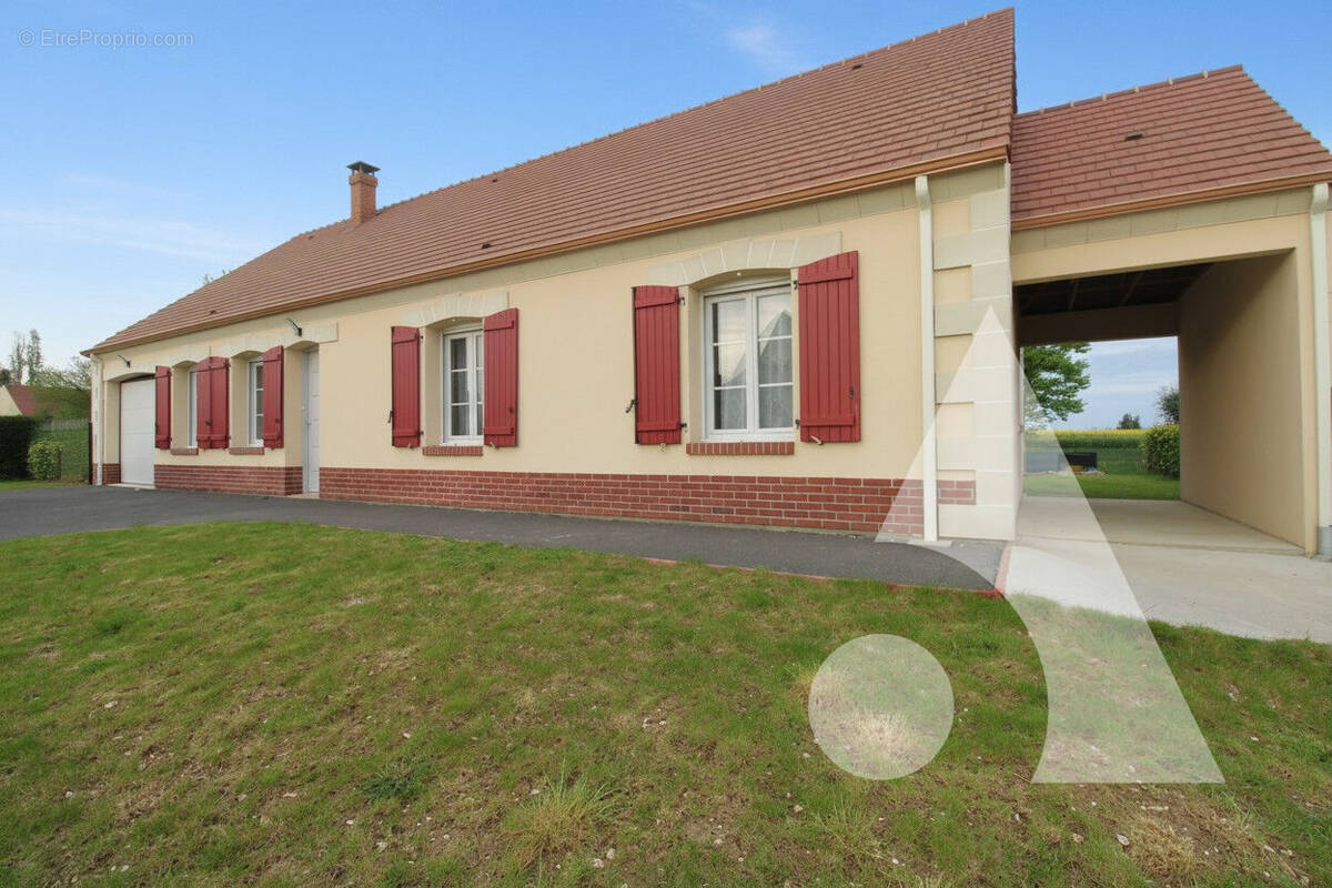 Maison à CRESSONSACQ