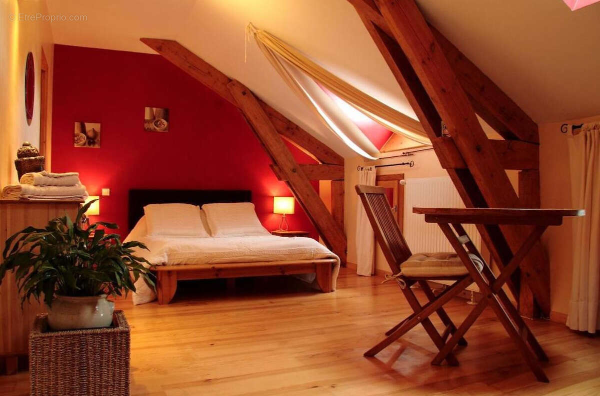 Maison à CHATEAUNEUF-DE-RANDON