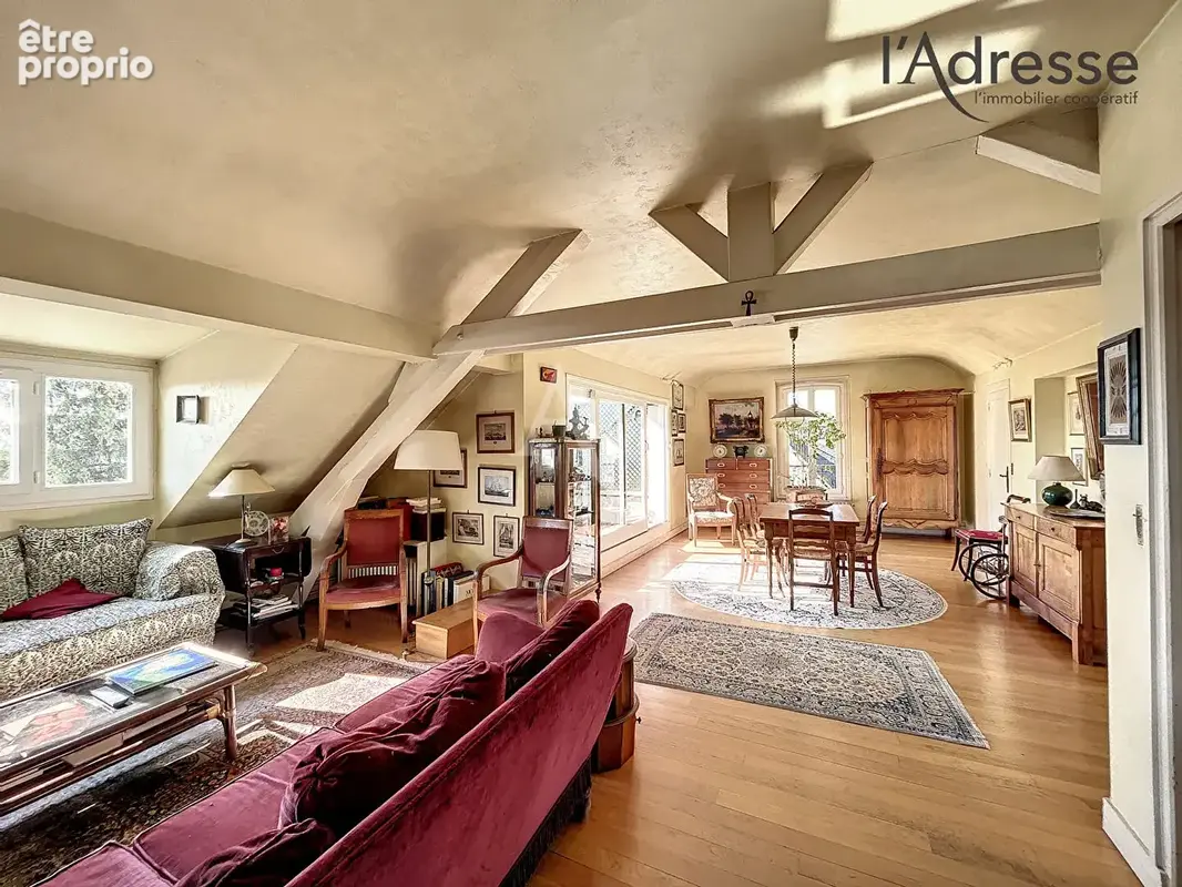 Appartement à SURESNES
