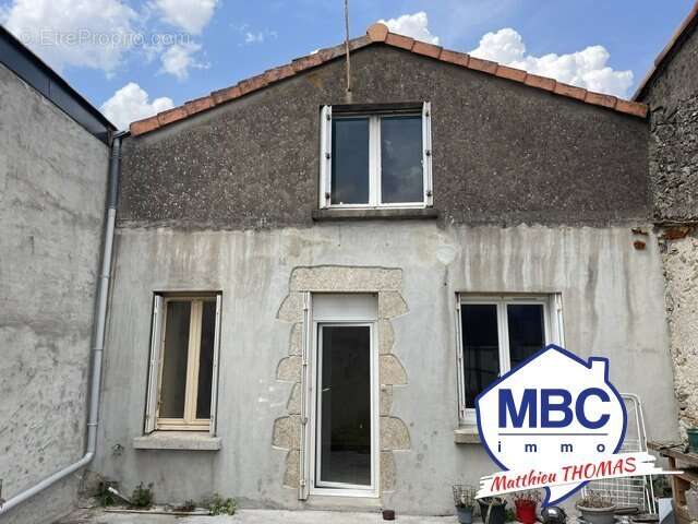 Maison à rénover en hameau - photo 2