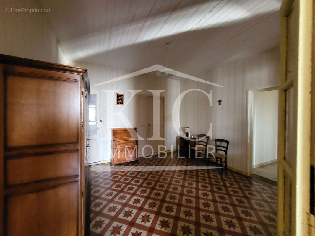 Maison à MARSEILLETTE