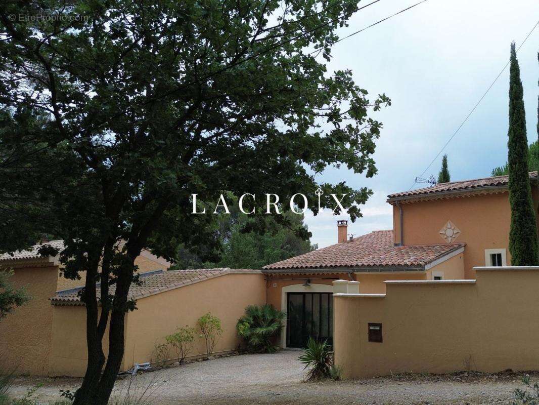 Maison 234 m² à Bedoin  - photo 2
