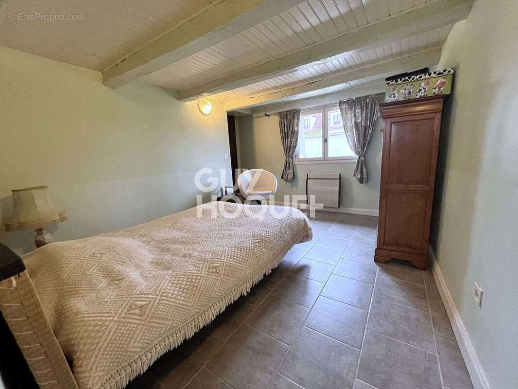 Maison à CHEMILLY-SUR-YONNE