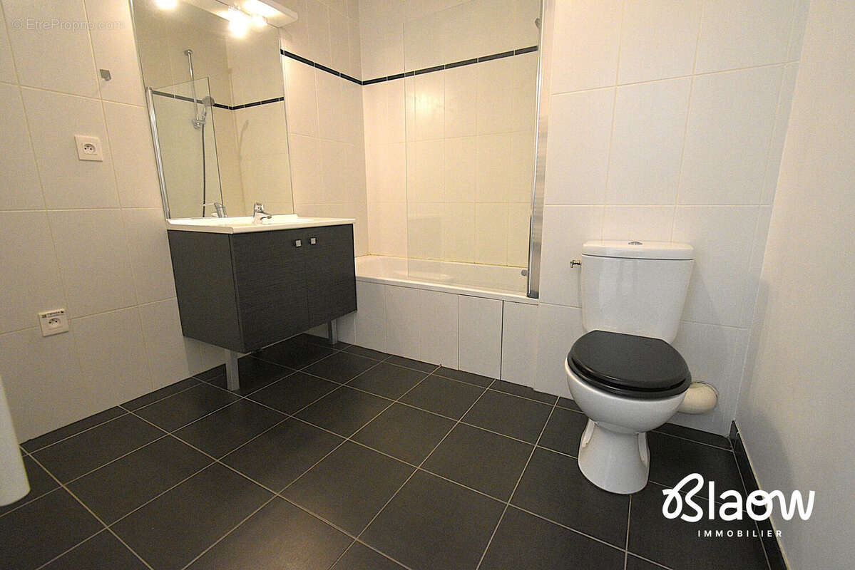 Appartement à MEYZIEU