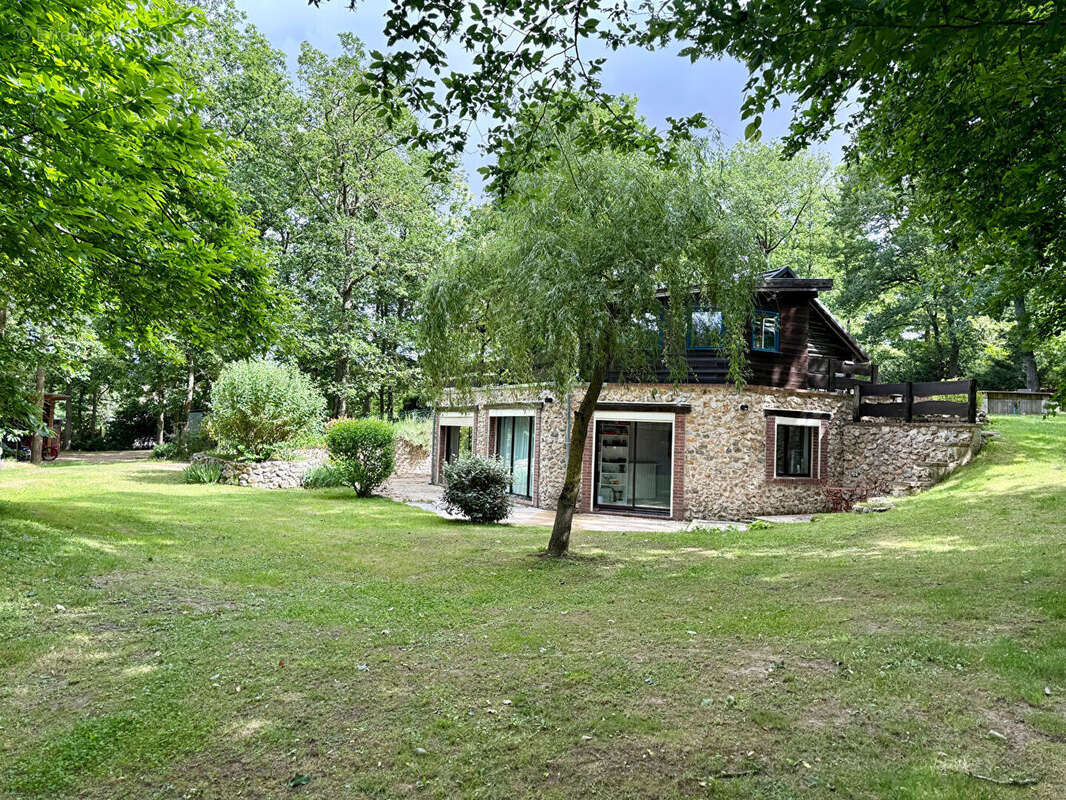 Maison Saint Lubin Des Joncherets, 5 pièce(s) 140 m2 - photo 2