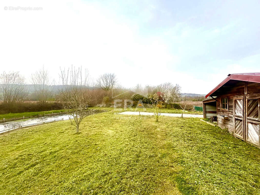 Maison à BONNINGUES-LES-ARDRES