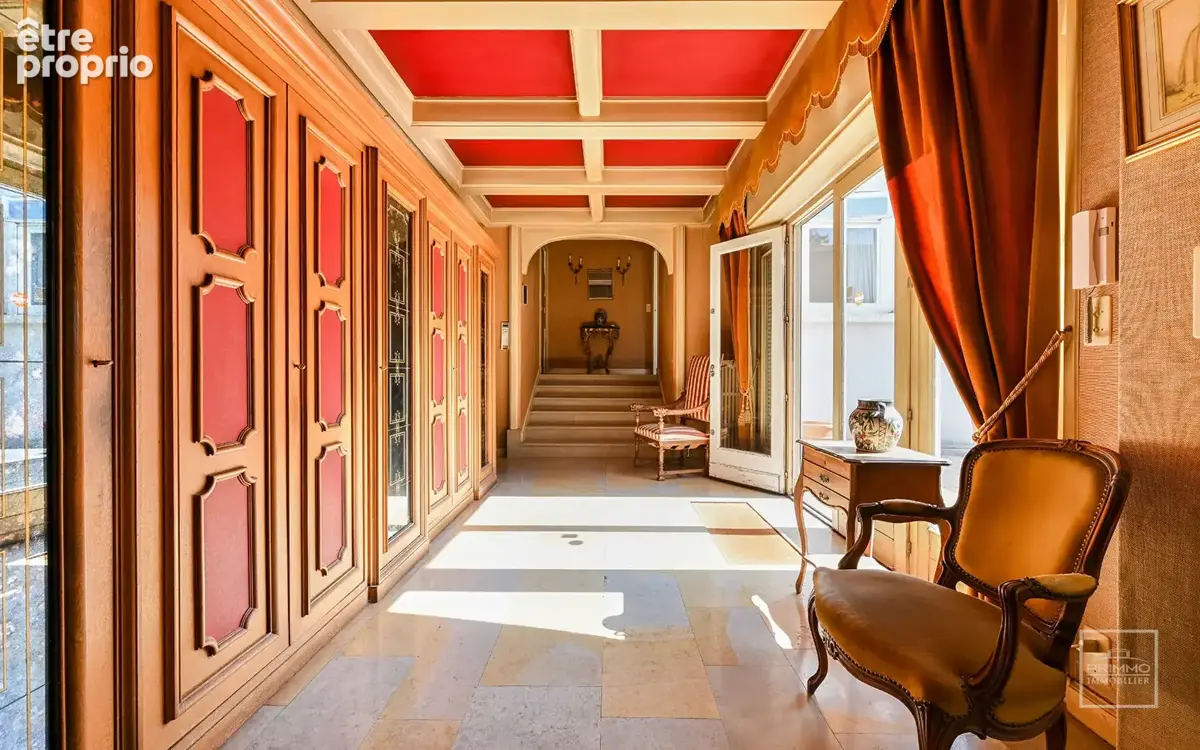 Saint Didier Au Mont D'Or,  Maison d'Architecte de 210m² sur un terrain plat d'environ 3200m² - photo 4