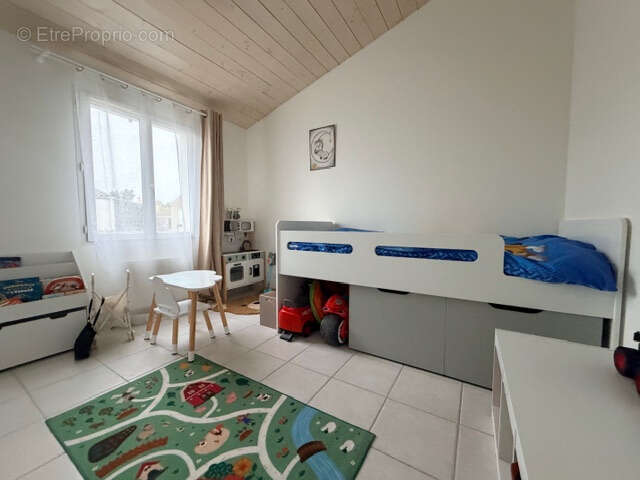 Maison à SAINTE-SOULLE