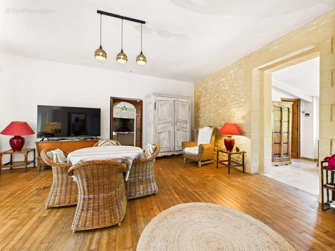 Maison Périgourdine XVIIIe  4 ch.  190 m²  Piscine  9 000 m²  Proche Sarlat  Dordogne - photo 4