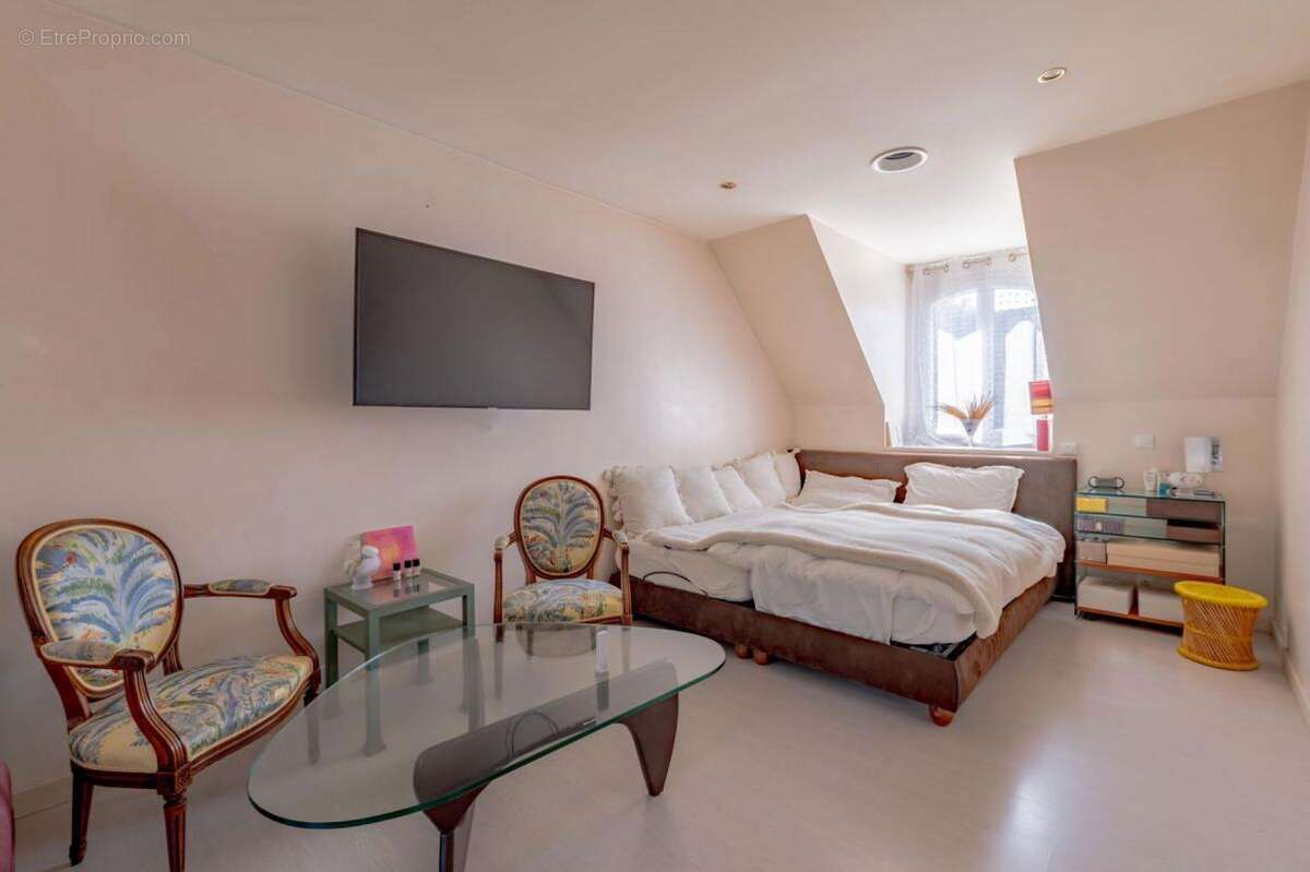 Maison à SOISY-SUR-SEINE