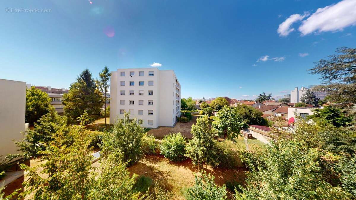 VILLEURBANNE - T2 de 44,80m² avec balcon et garage en option ! - photo 7