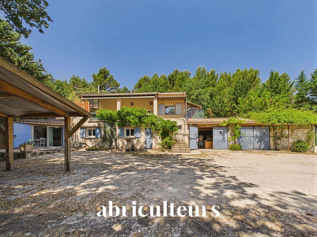 Villa composée de deux logements indépendants – Lauris, Luberon - photo 2