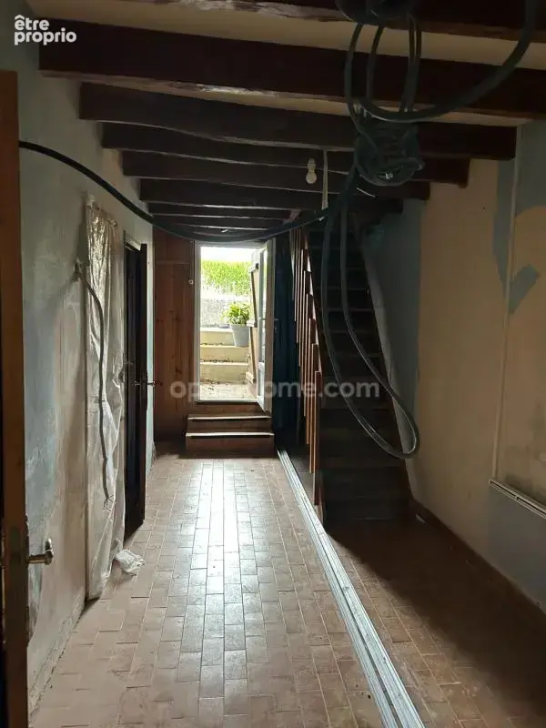 Maison de 105 m2 à finir de rénover avec jardinet - photo 6
