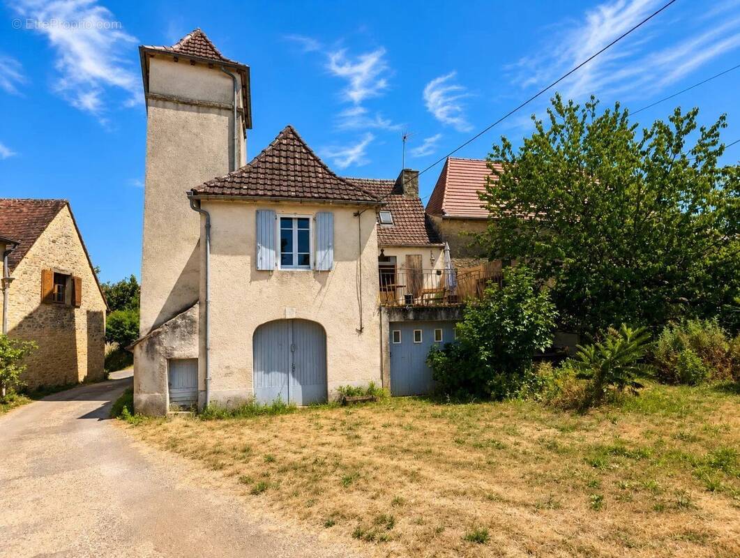 Maison à DEGAGNAC