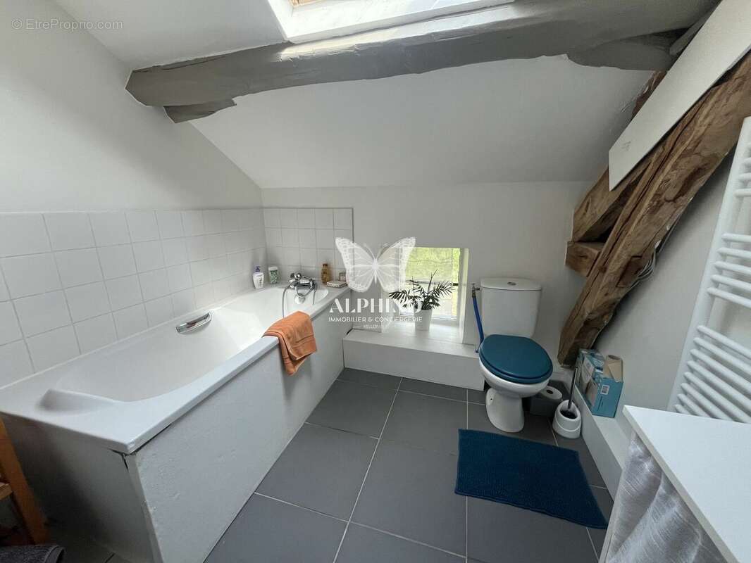 Maison à COGNAC-LA-FORET